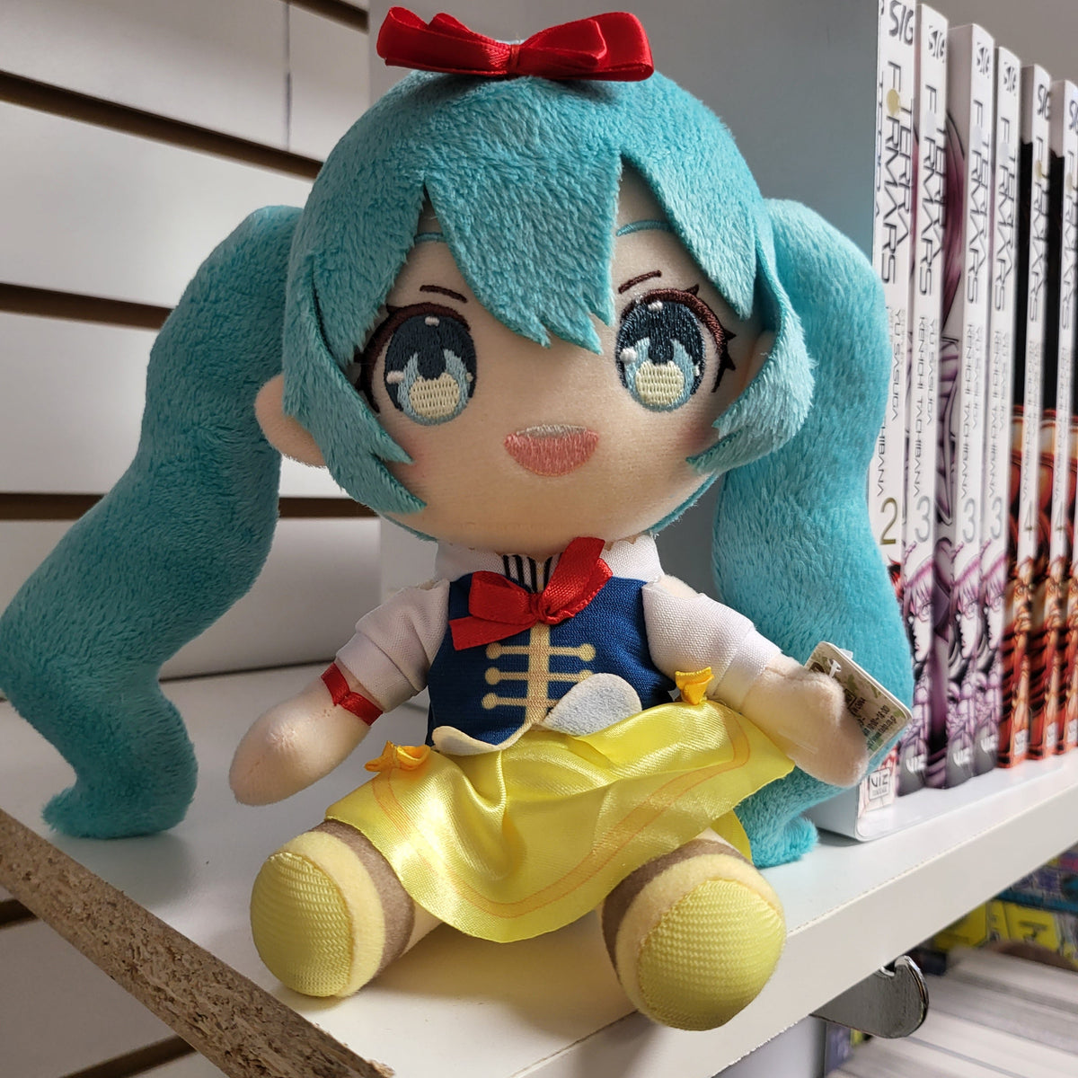 Hatsune Miku Wonderland vol. 2 Plush, 6.3"