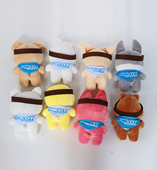 SKZOO PILOT PLUSHIES