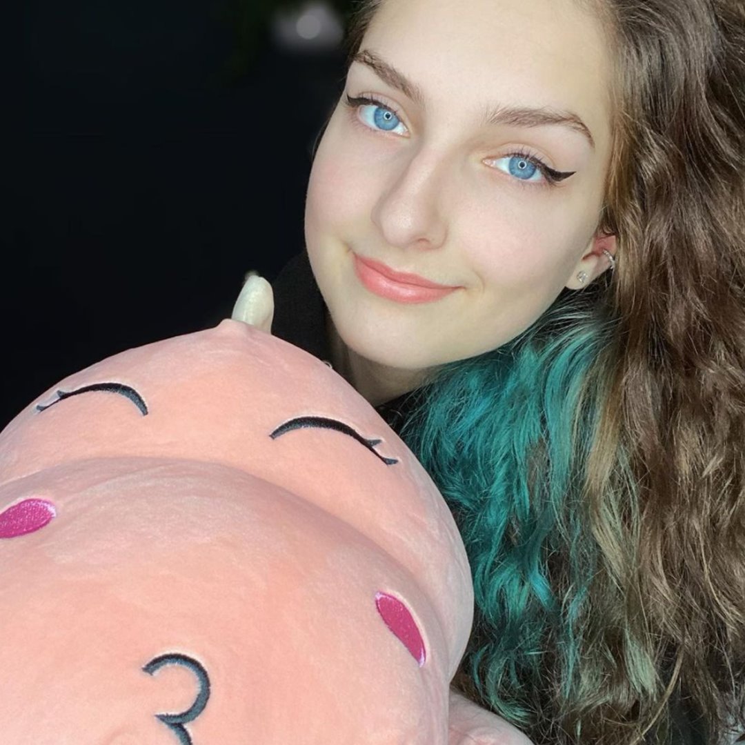 Cuddle Up with Haku the Adorable Dinosaur Plushie!
