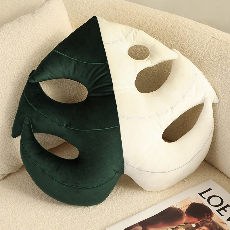 Vibrant Nordic Green Realistic Leaf Plush Pillow