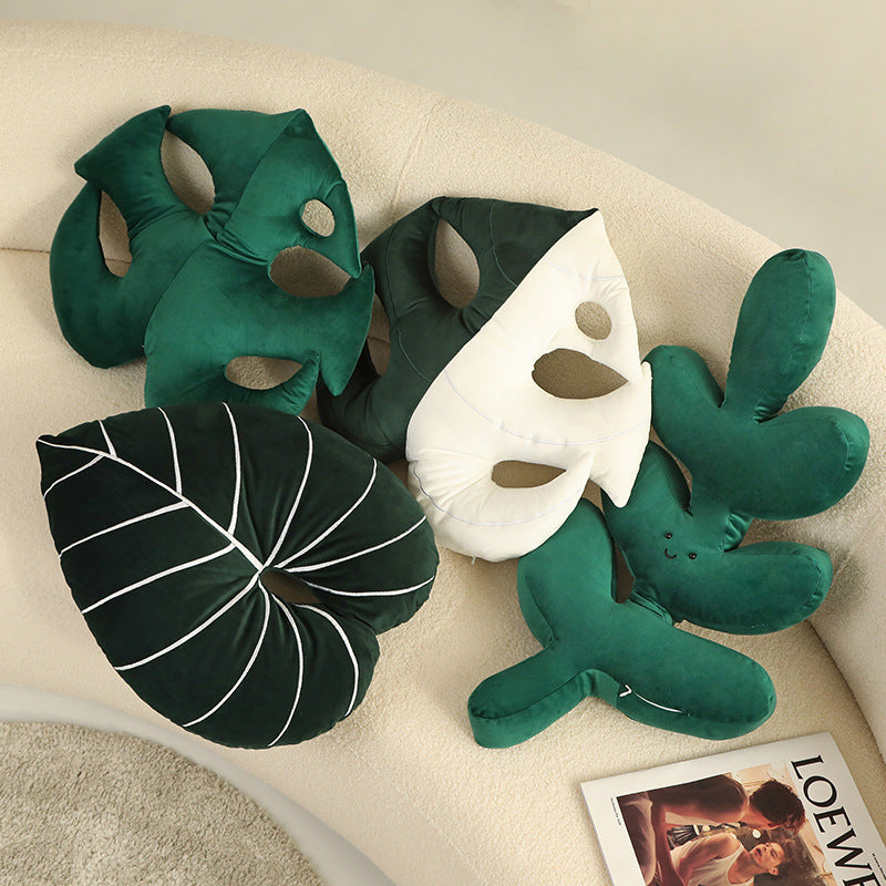 Vibrant Nordic Green Realistic Leaf Plush Pillow